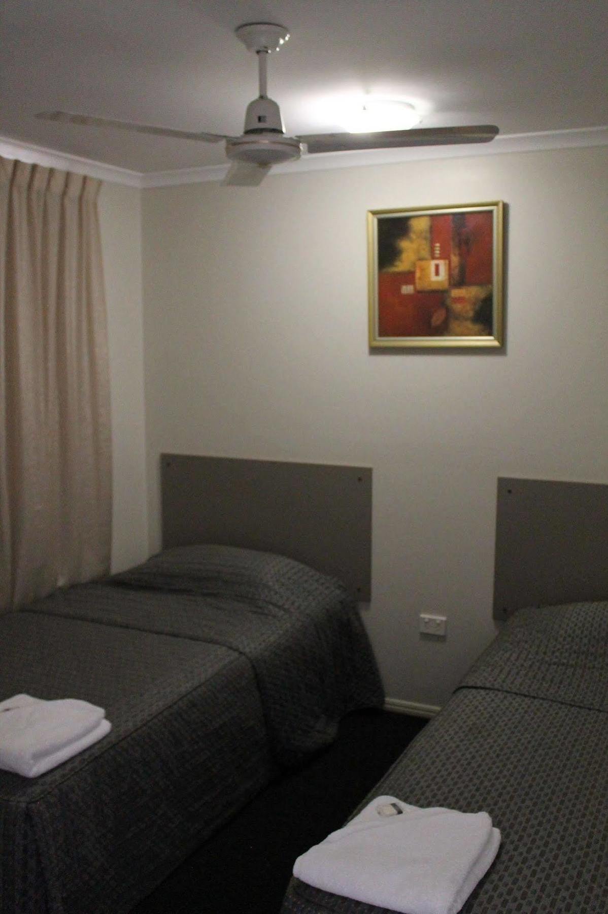 Blackwater Motor Inn Dış mekan fotoğraf
